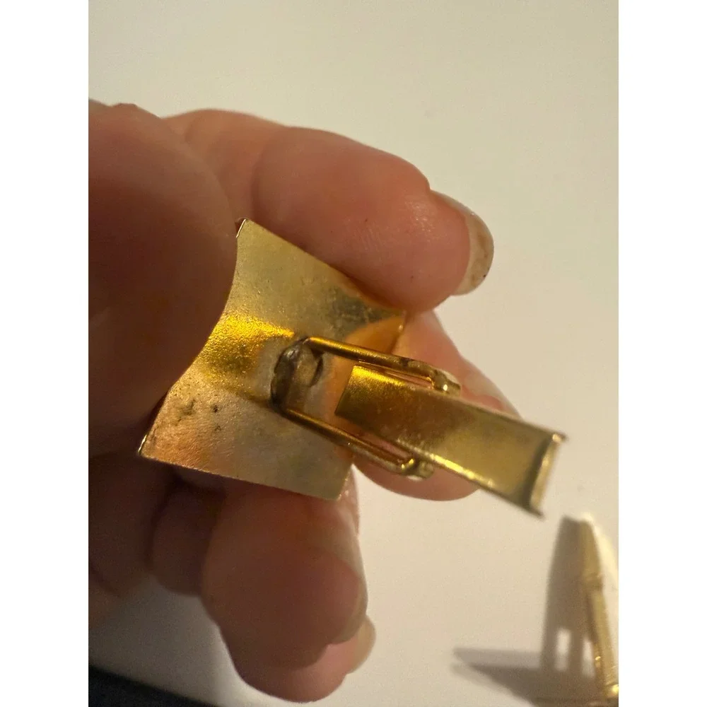 N/A vintage gold